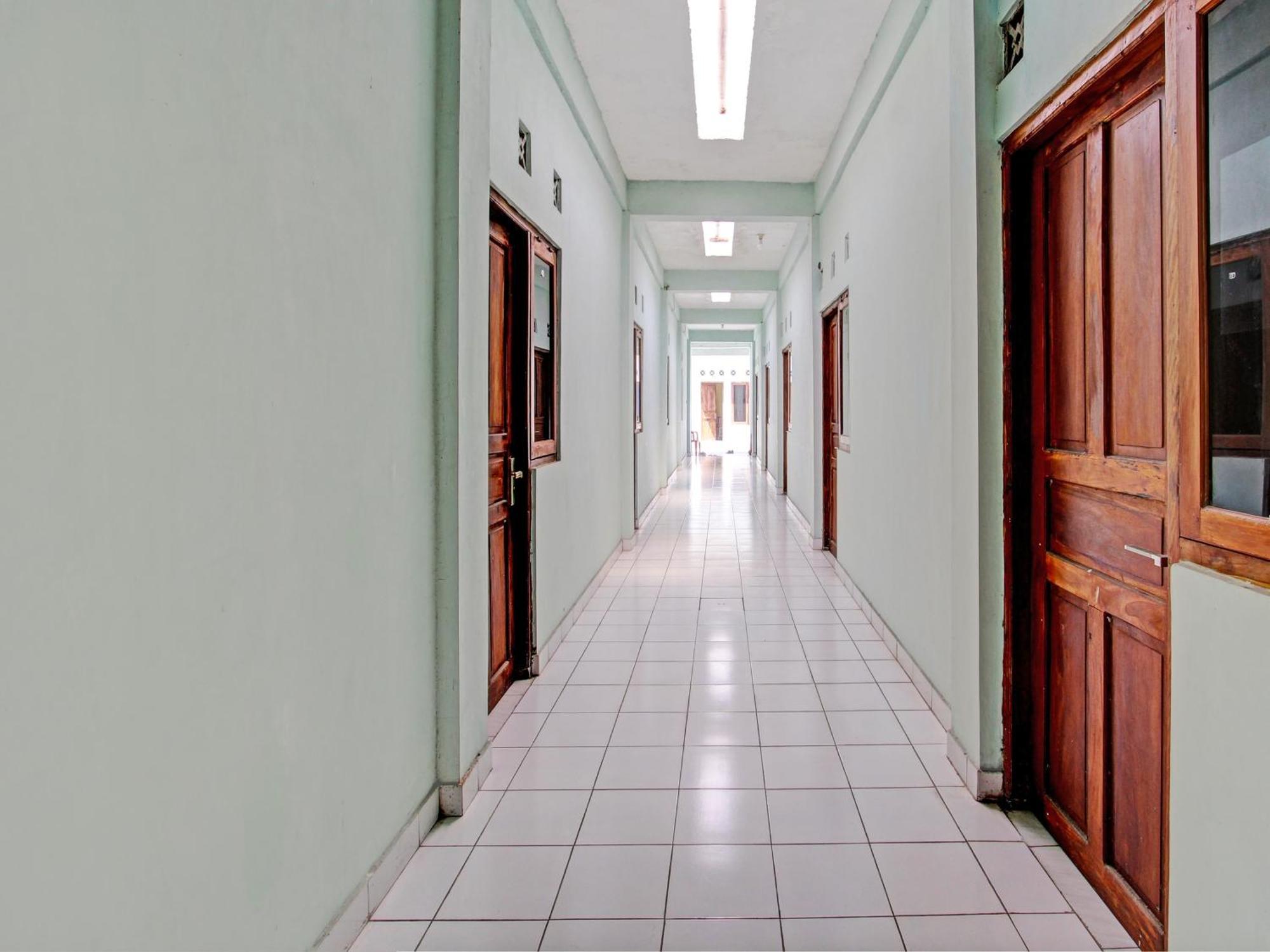 Spot On 93020 Rumah Singgah Ganjuran Bantul Zewnętrze zdjęcie
